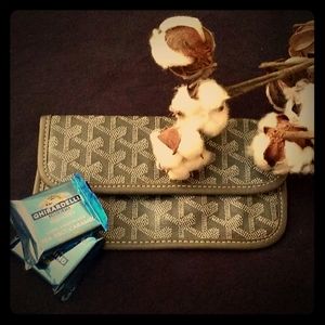 Gray Patterened Pouch/Clutch